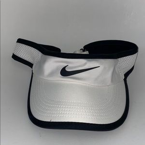 Nike visor